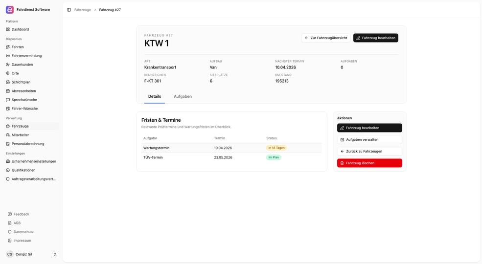 Fahrzeugdetail mit Wartungsterminen, TÜV-Fristen und Kilometerstand